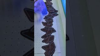 50,000 pcs / Day! Shoe Marking Machine That Replaces 6 Workers